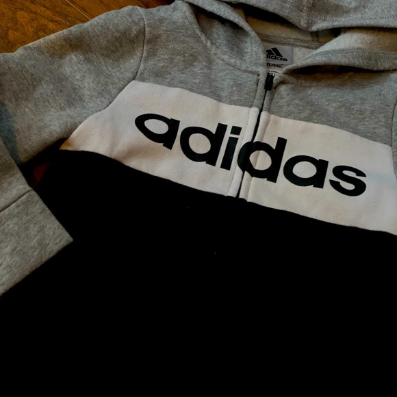 Adidas Hoodie/Jogger Set & Adidas AEROREADY Dry Fit Logo T-Shirt (3T) - Picture 4 of 6